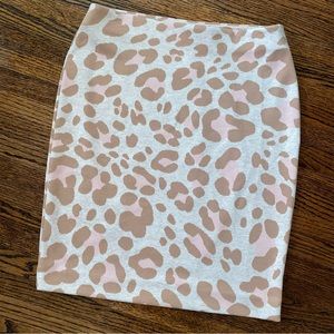 NWT Ann Taylor Factory Animal Print Pencil Skirt Beige Small Petite